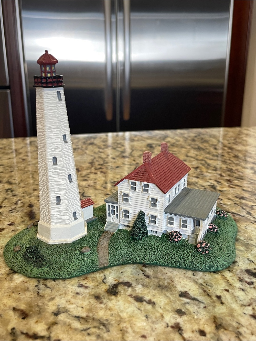 Danbury Mint Vintage 1993 “Sandy Hook Lighthouse”